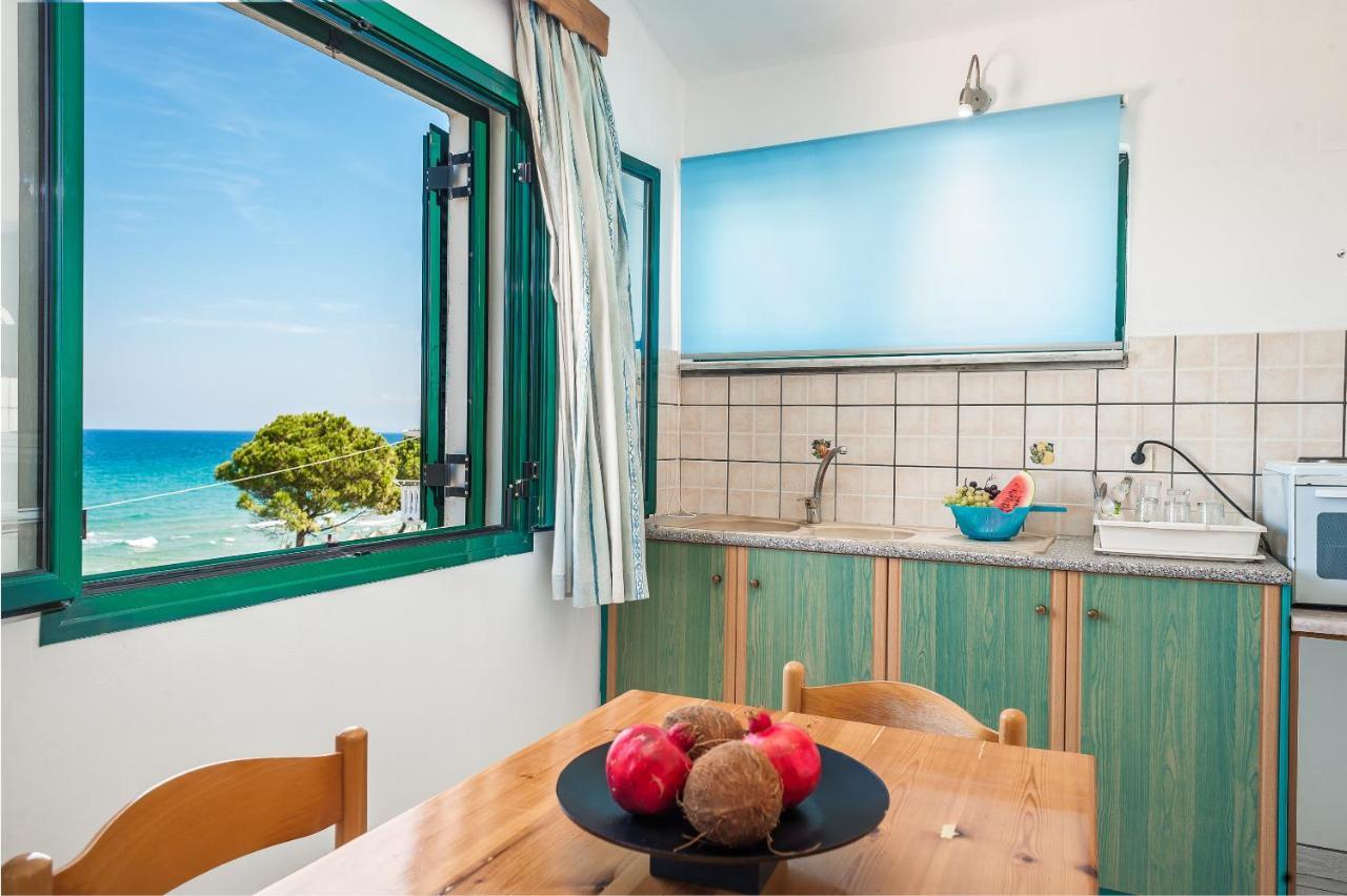 אמודי Amarylis Beachfront Studios מראה חיצוני תמונה